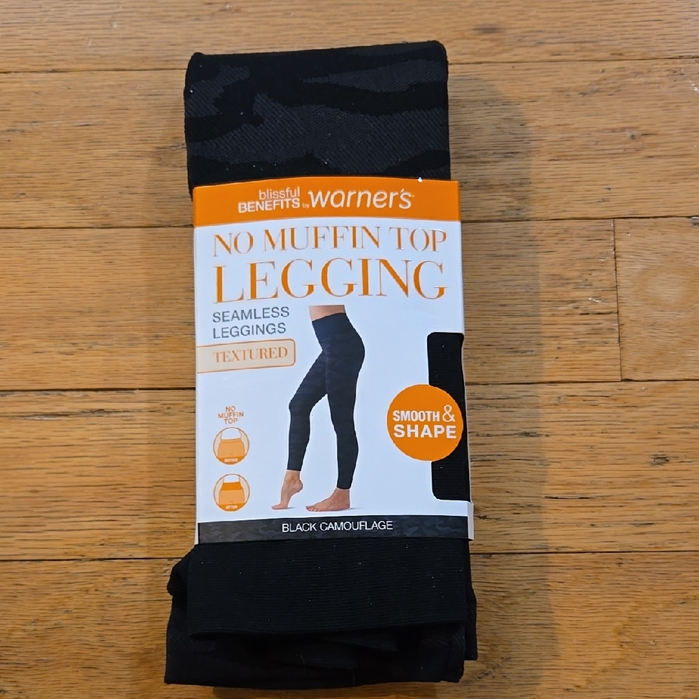 Leggings Size 2X - 3X Black Camo